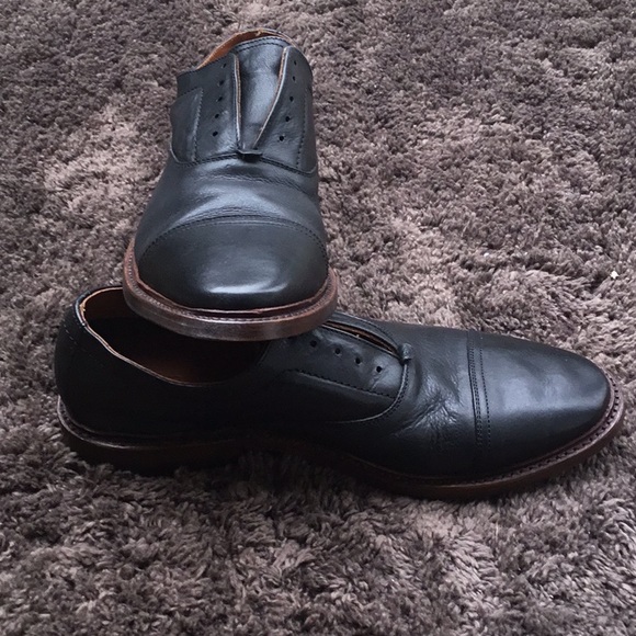 FRYE shoes, brand new - Picture 9 of 11